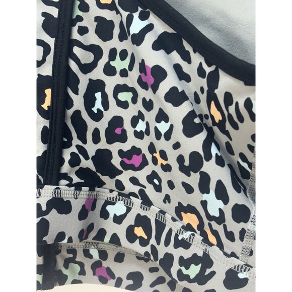 Torrid  Women’s Low-Impact Wireless Zip Front Active Sports Bra Animal Print 3 - Picture 9 of 13